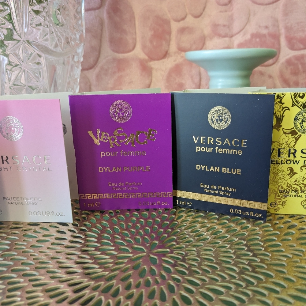Versace - Picture 3 of 6
